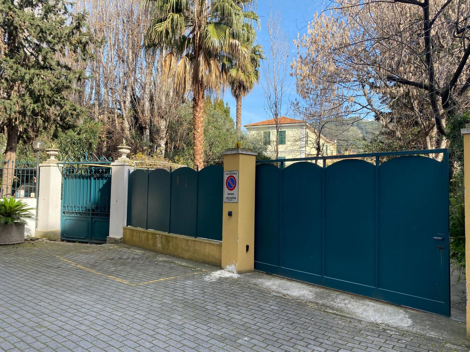 Villa Angelina Holiday Homes - Casa U.G. Vallecrosia Εξωτερικό φωτογραφία